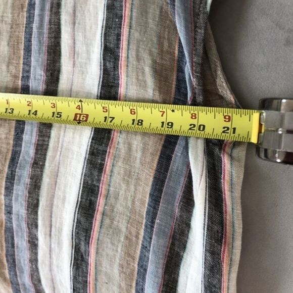 Sinuous Linen Cross Back Top, Medium - Picture 8 of 8